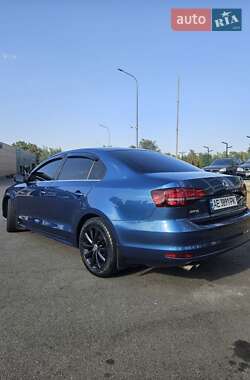 Седан Volkswagen Jetta 2017 в 