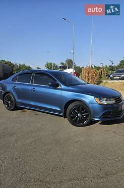 Седан Volkswagen Jetta 2017 в 