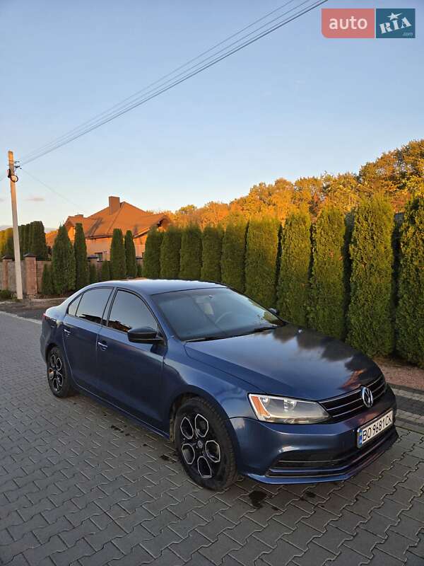 Седан Volkswagen Jetta 2015 в Луцке фото 2 Седан Volkswagen Jetta 2015 в Луцке