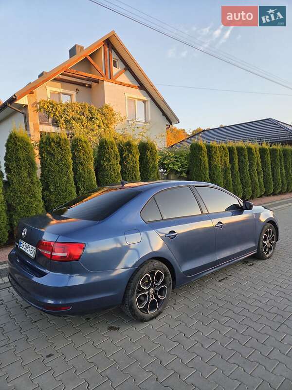 Седан Volkswagen Jetta 2015 в Луцке фото 5 Седан Volkswagen Jetta 2015 в Луцке