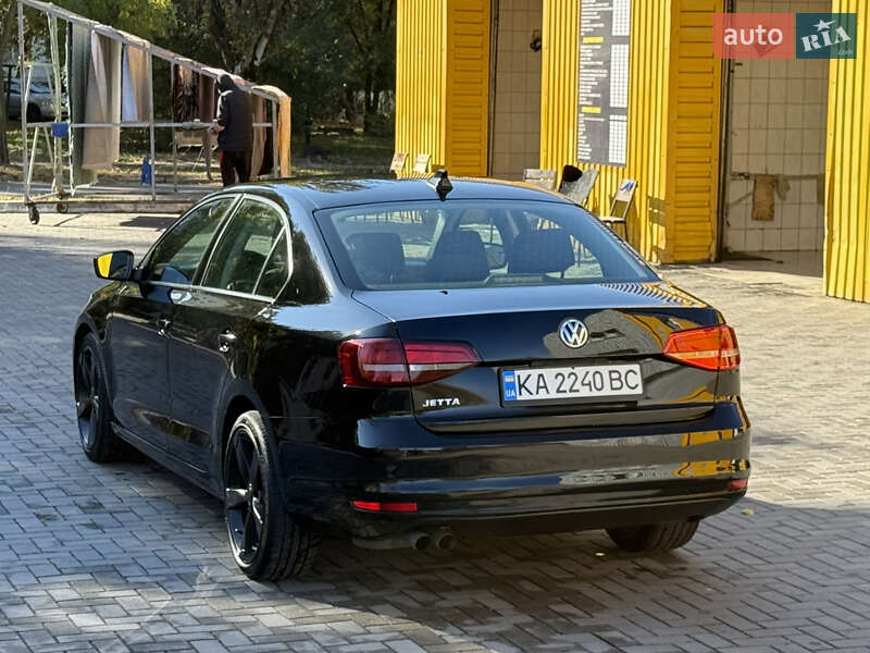 Седан Volkswagen Jetta 2015 в Запорожье