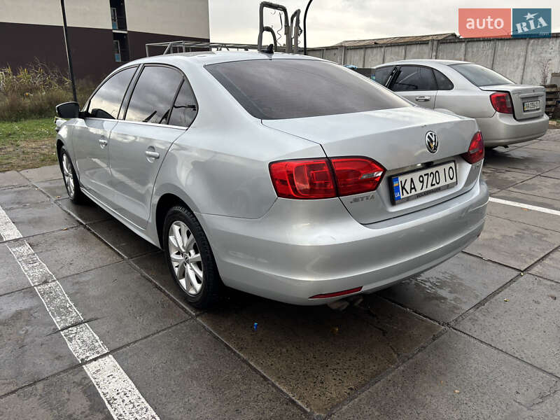 Седан Volkswagen Jetta 2012 в Києві фото 11 Седан Volkswagen Jetta 2012 в Києві