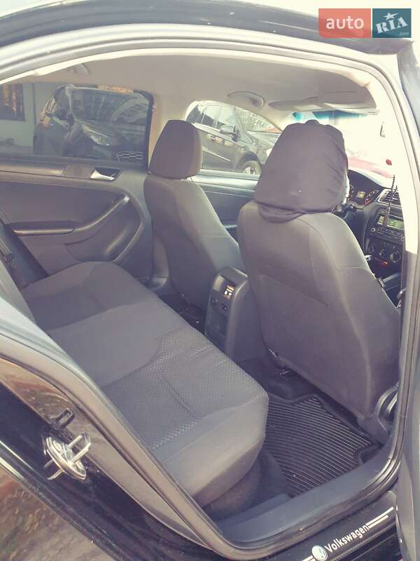 Седан Volkswagen Jetta 2014 в Обухові фото 18 Седан Volkswagen Jetta 2014 в Обухові