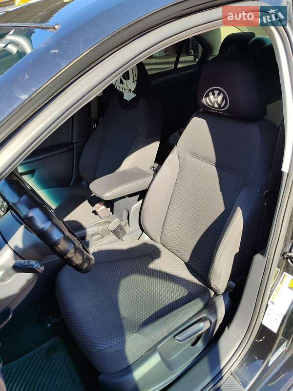 Седан Volkswagen Jetta 2014 в Обухові фото 29 Седан Volkswagen Jetta 2014 в Обухові