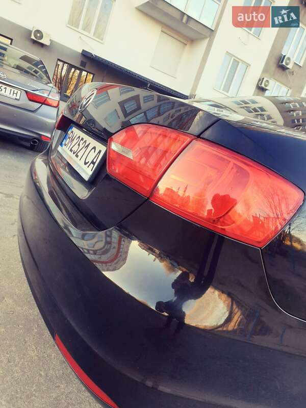 Седан Volkswagen Jetta 2014 в Обухові фото 46 Седан Volkswagen Jetta 2014 в Обухові