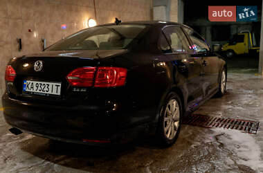 Седан Volkswagen Jetta 2012 в Изюме