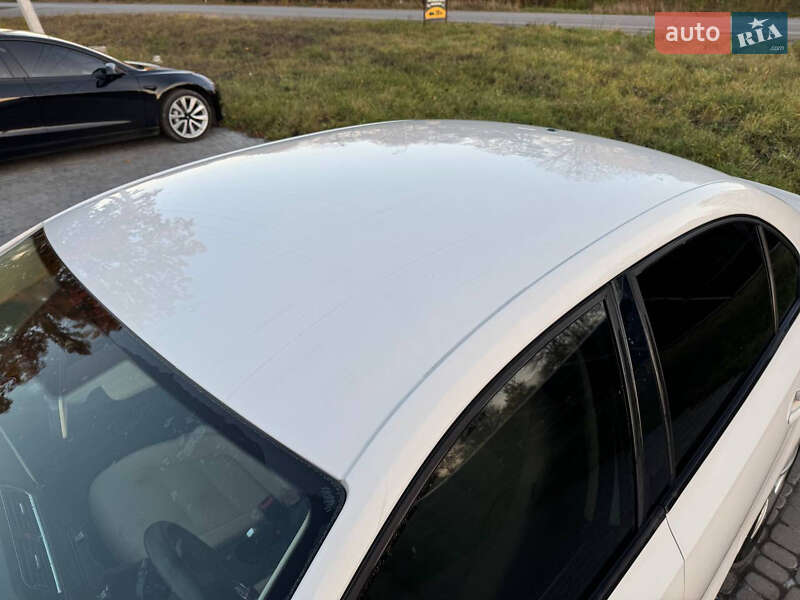 Седан Volkswagen Jetta 2012 в Вінниці