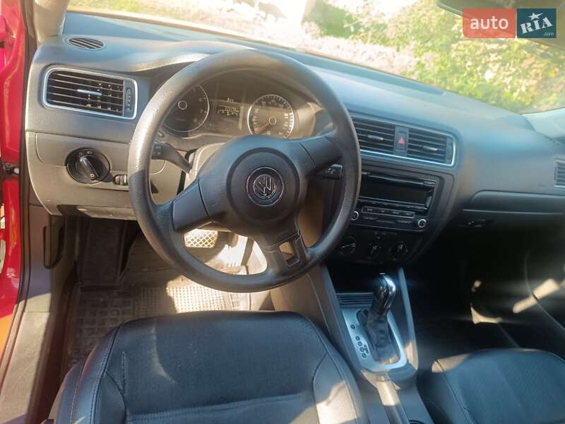 Седан Volkswagen Jetta 2014 в Шептицькому фото 11 Седан Volkswagen Jetta 2014 в Шептицькому