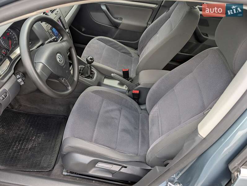 Седан Volkswagen Jetta 2006 в Ровно фото 27 Седан Volkswagen Jetta 2006 в Ровно