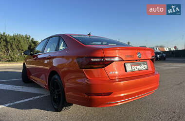 Седан Volkswagen Jetta 2019 в  фото 6 Седан Volkswagen Jetta 2019 в