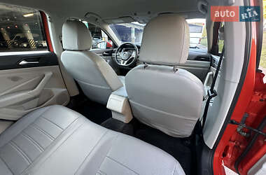 Седан Volkswagen Jetta 2019 в  фото 31 Седан Volkswagen Jetta 2019 в