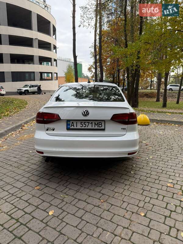 Седан Volkswagen Jetta 2015 в Броварах фото 8 Седан Volkswagen Jetta 2015 в Броварах