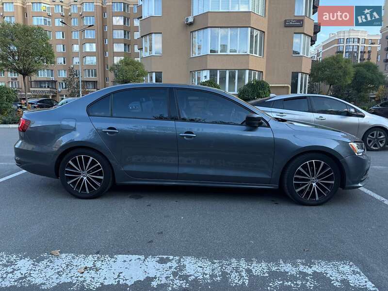 Седан Volkswagen Jetta 2015 в Киеве фото 5 Седан Volkswagen Jetta 2015 в Киеве