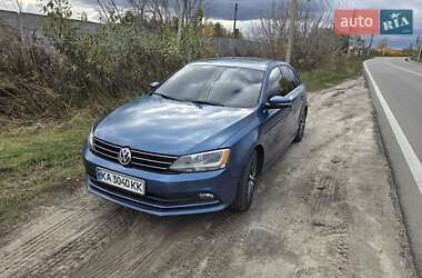 Седан Volkswagen Jetta 2015 в Києві