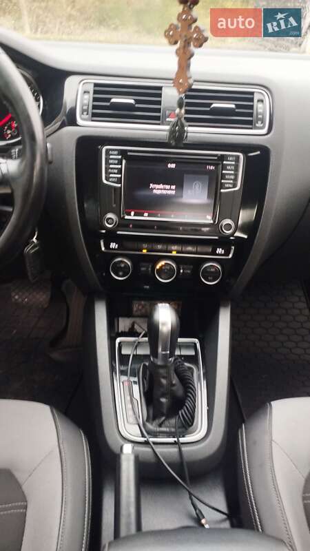 Седан Volkswagen Jetta 2016 в Сваляві