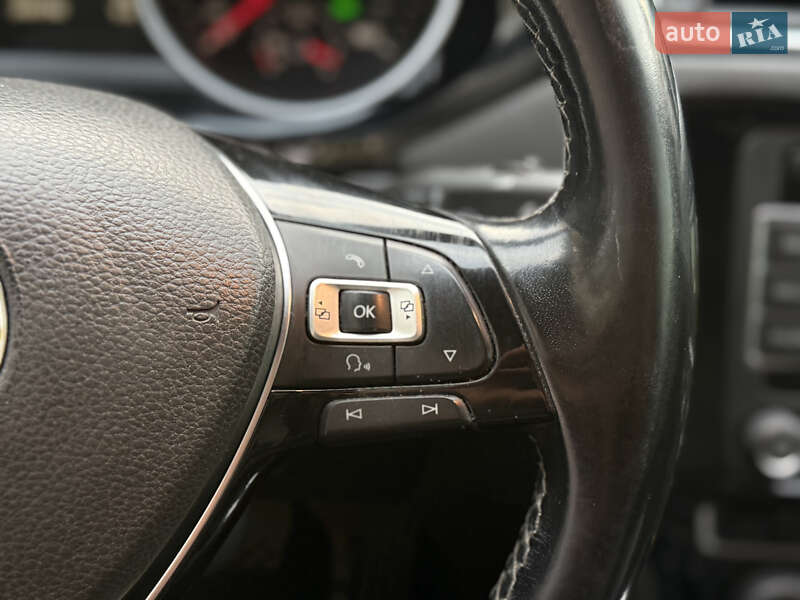 Седан Volkswagen Jetta 2015 в Одессе фото 56 Седан Volkswagen Jetta 2015 в Одессе