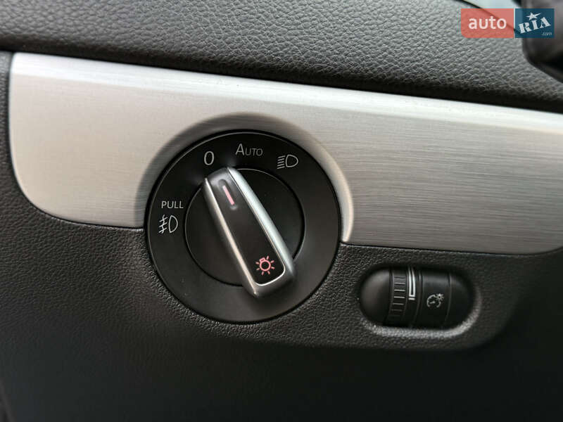 Седан Volkswagen Jetta 2015 в Одессе фото 57 Седан Volkswagen Jetta 2015 в Одессе