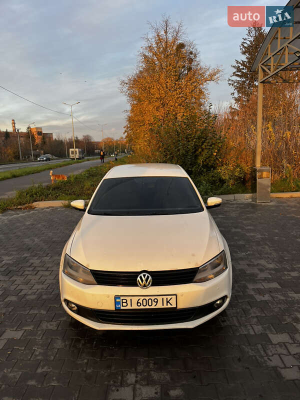 Седан Volkswagen Jetta 2011 в Полтаве