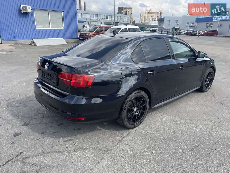 Седан Volkswagen Jetta 2015 в Киеве фото 21 Седан Volkswagen Jetta 2015 в Киеве