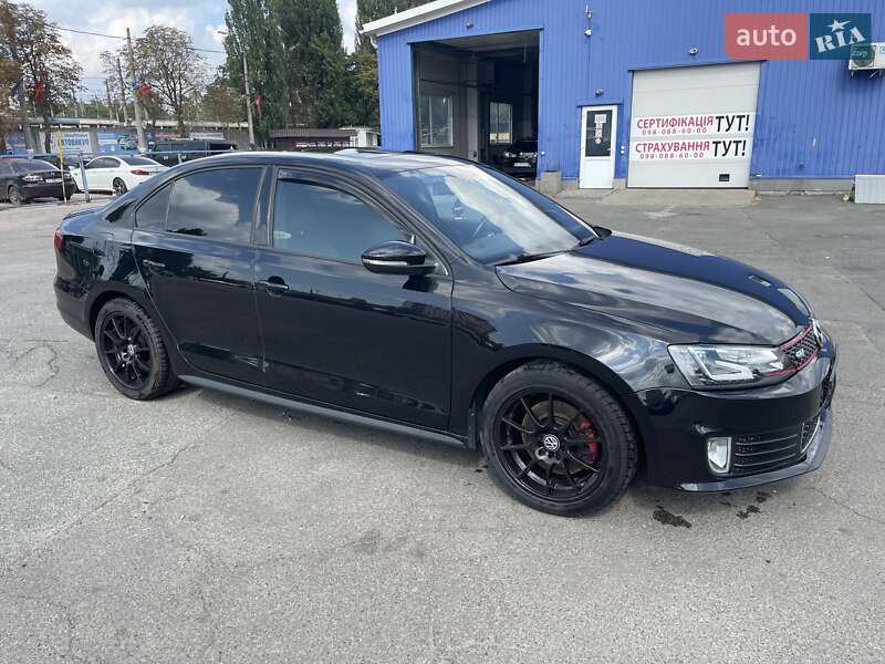 Седан Volkswagen Jetta 2015 в Киеве фото 25 Седан Volkswagen Jetta 2015 в Киеве