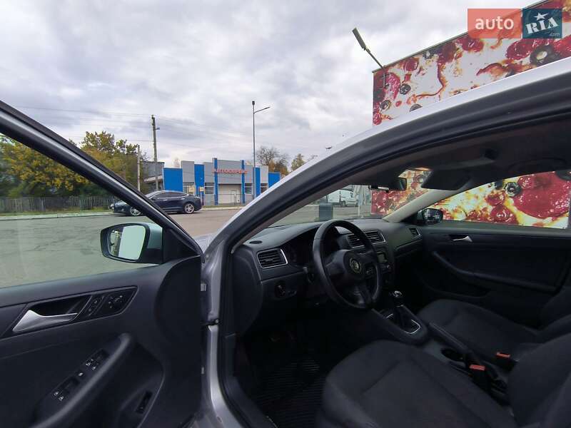 Седан Volkswagen Jetta 2013 в Лубнах фото 2 Седан Volkswagen Jetta 2013 в Лубнах