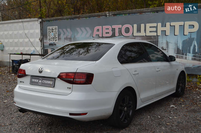 Седан Volkswagen Jetta 2016 в Киеве фото 7 Седан Volkswagen Jetta 2016 в Киеве