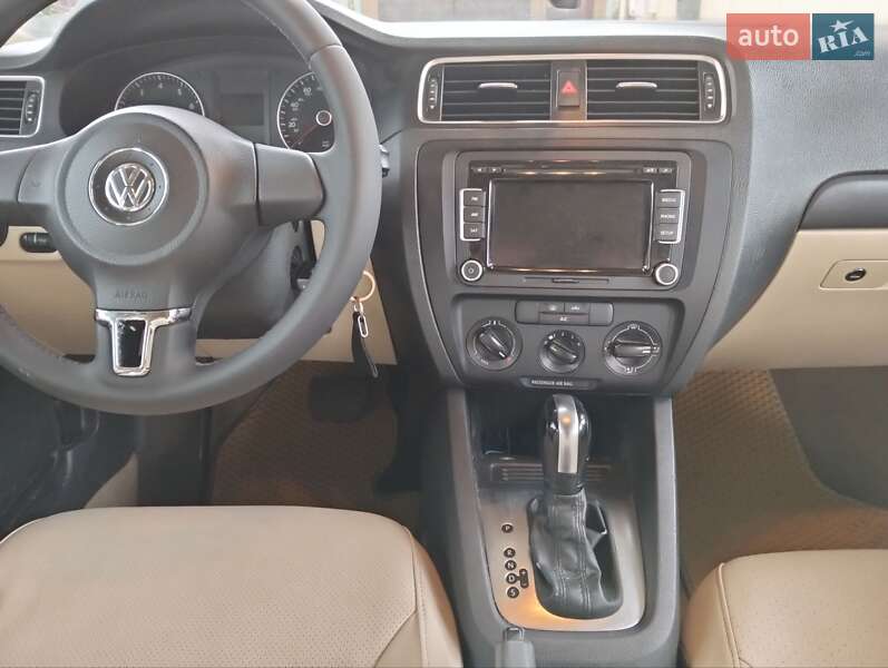Седан Volkswagen Jetta 2013 в Конотопе фото 31 Седан Volkswagen Jetta 2013 в Конотопе
