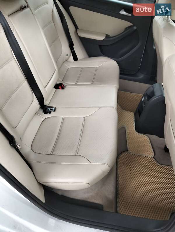 Седан Volkswagen Jetta 2013 в Конотопе фото 37 Седан Volkswagen Jetta 2013 в Конотопе