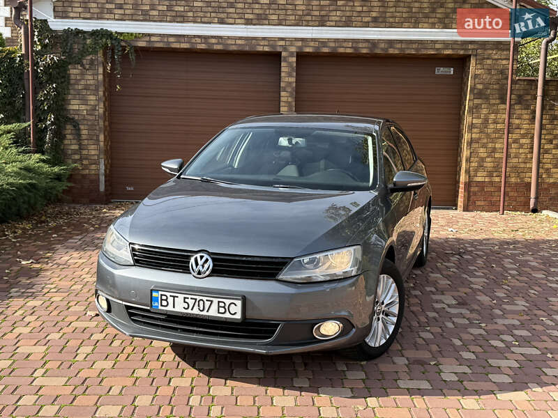 Седан Volkswagen Jetta 2012 в Одессе