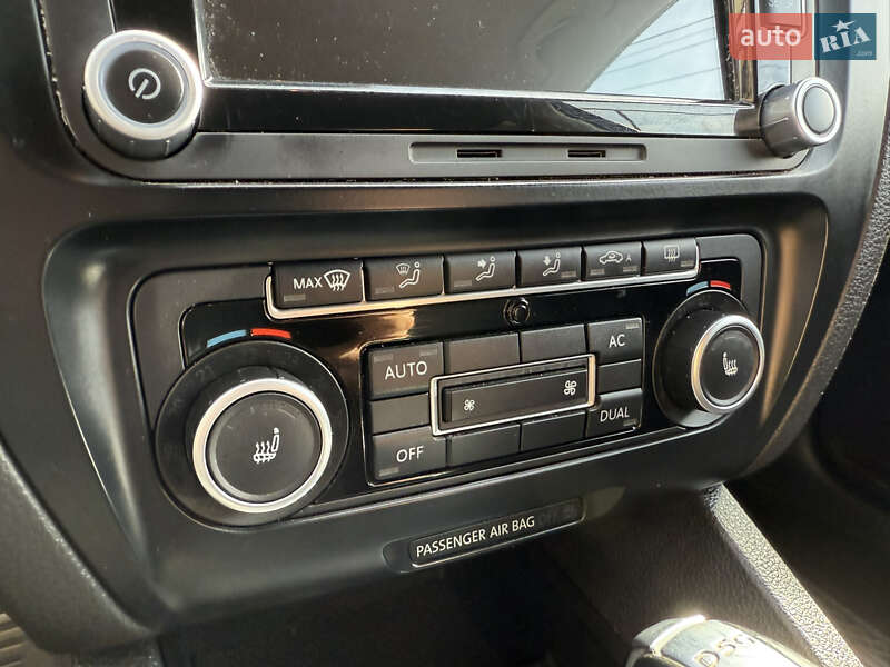 Седан Volkswagen Jetta 2012 в Одессе