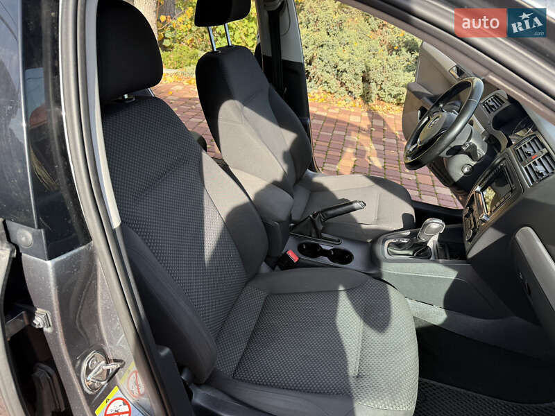 Седан Volkswagen Jetta 2012 в Одессе