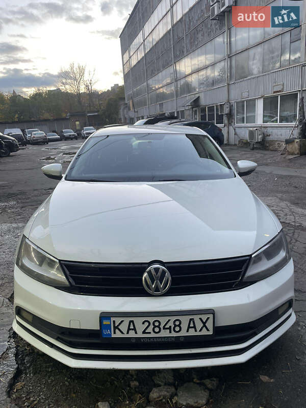 Седан Volkswagen Jetta 2016 в Киеве фото Седан Volkswagen Jetta 2016 в Киеве