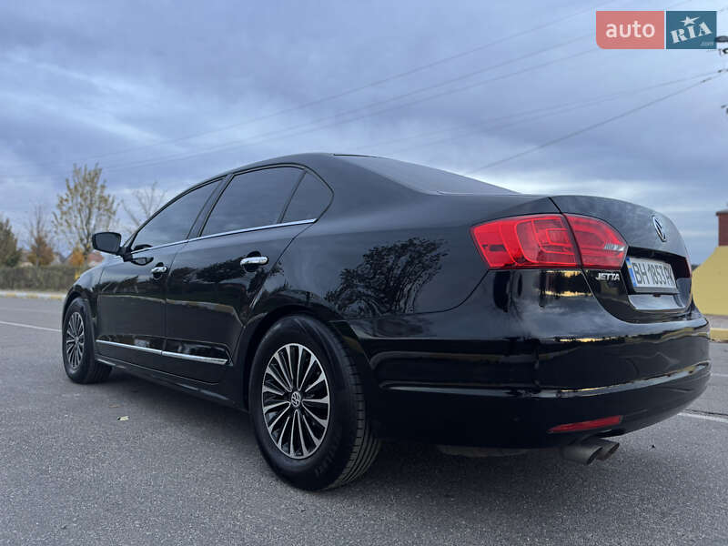 Седан Volkswagen Jetta 2013 в Буче фото 16 Седан Volkswagen Jetta 2013 в Буче