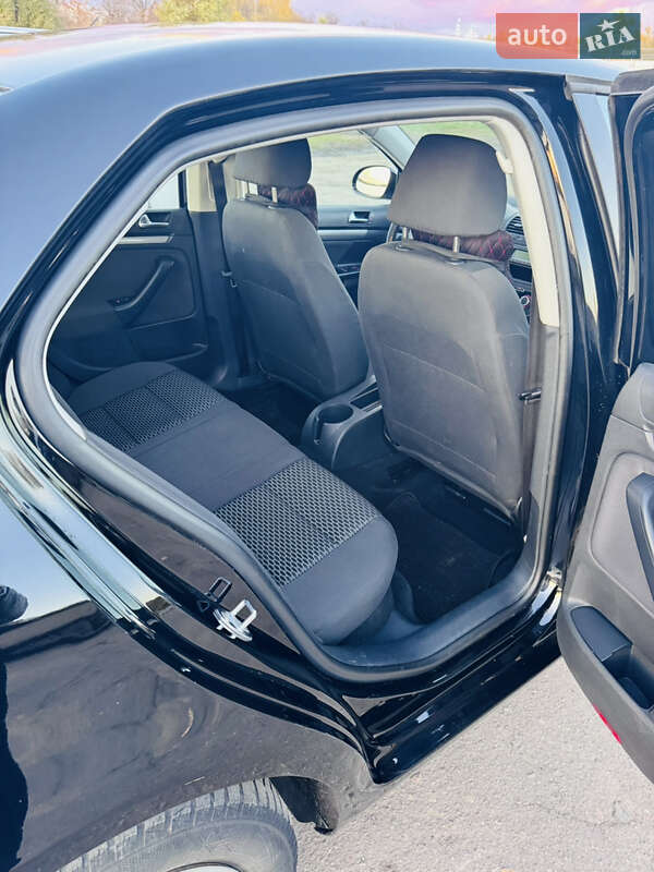 Седан Volkswagen Jetta 2010 в Балте