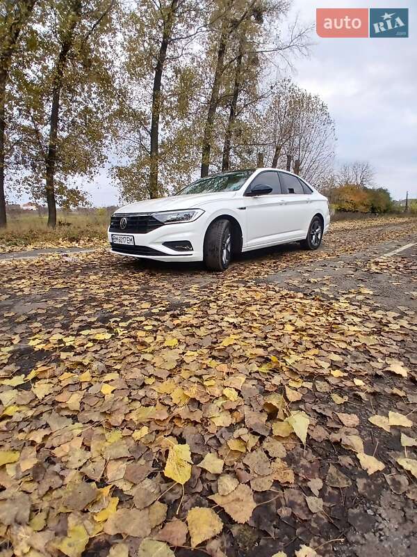 Седан Volkswagen Jetta 2019 в Ромнах фото 13 Седан Volkswagen Jetta 2019 в Ромнах