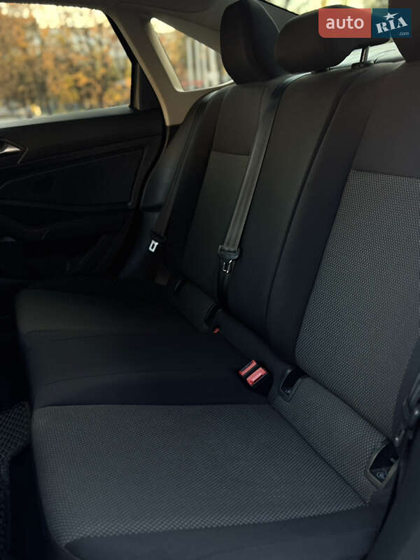 Седан Volkswagen Jetta 2018 в Николаеве фото 10 Седан Volkswagen Jetta 2018 в Николаеве