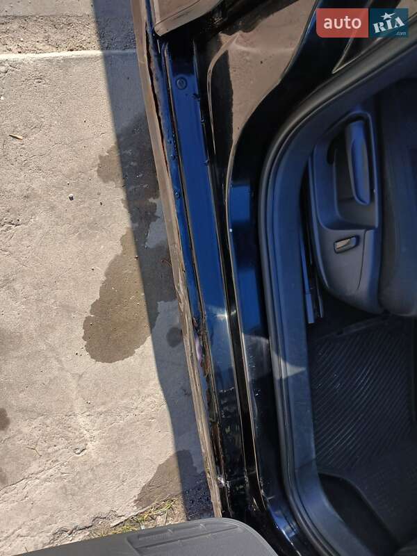 Седан Volkswagen Jetta 2013 в Запоріжжі