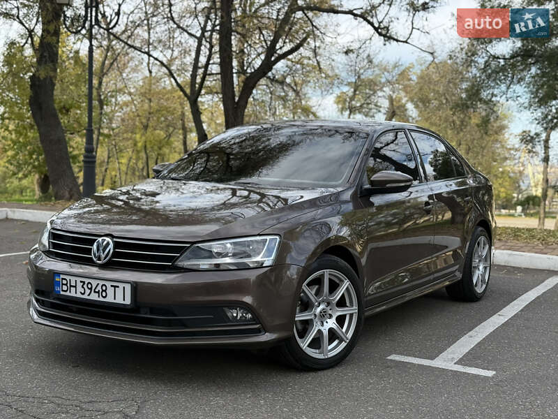 Седан Volkswagen Jetta 2016 в Одессе
