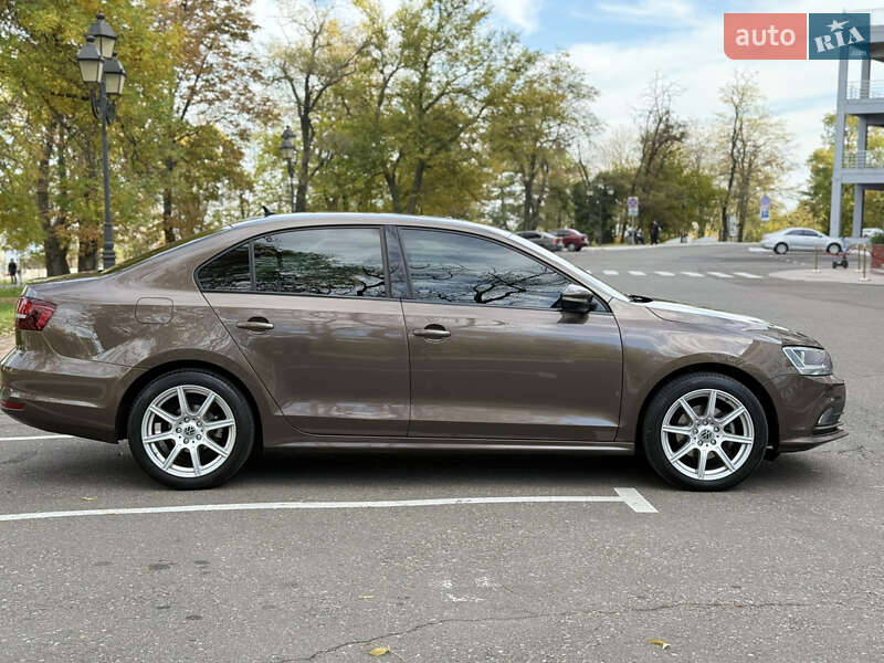 Седан Volkswagen Jetta 2016 в Одессе