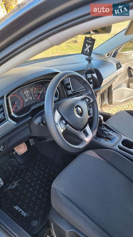 Седан Volkswagen Jetta 2018 в Самборі