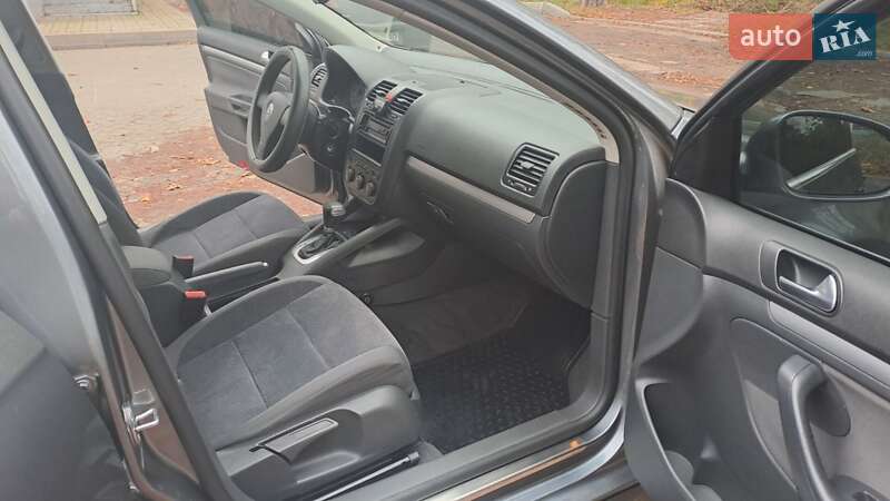 Седан Volkswagen Jetta 2006 в Києві фото 15 Седан Volkswagen Jetta 2006 в Києві