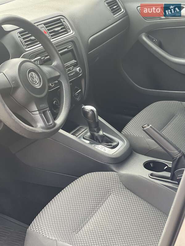 Седан Volkswagen Jetta 2012 в Запорожье