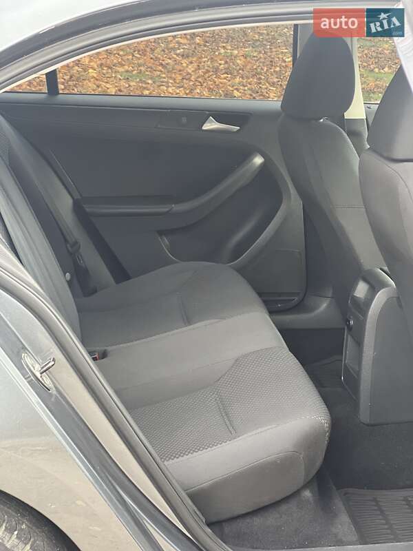 Седан Volkswagen Jetta 2012 в Запорожье