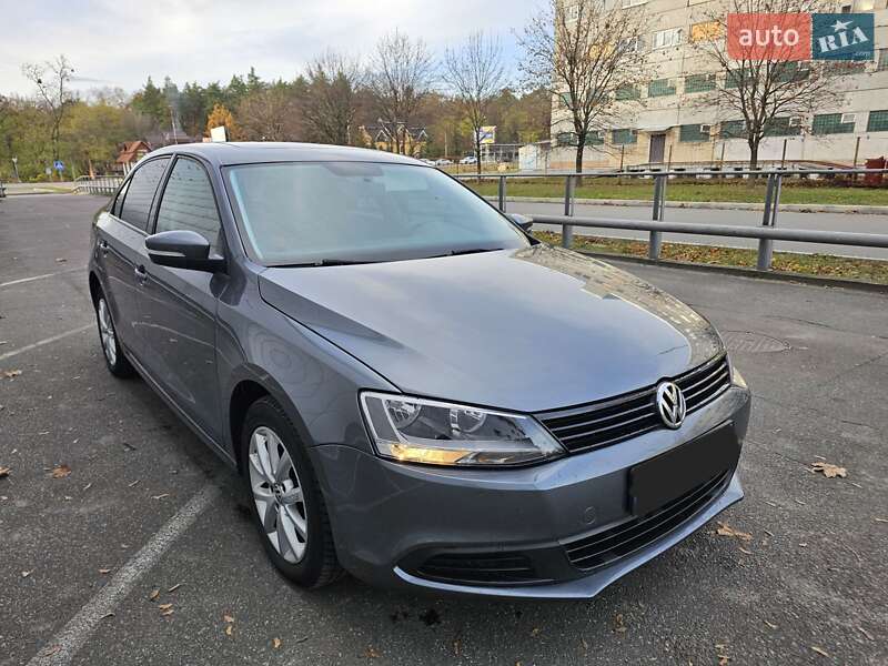 Седан Volkswagen Jetta 2011 в Броварах