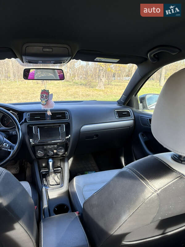 Седан Volkswagen Jetta 2015 в Кропивницькому фото 9 Седан Volkswagen Jetta 2015 в Кропивницькому