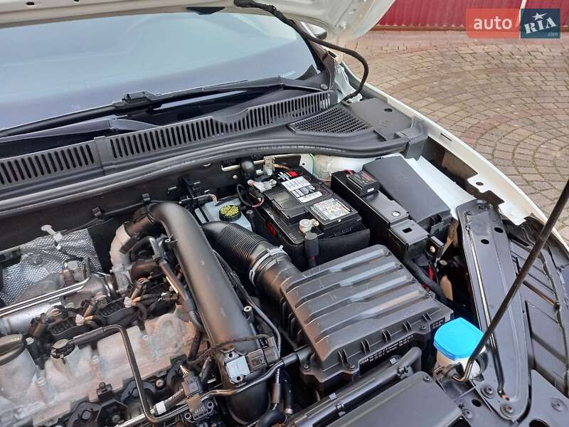 Седан Volkswagen Jetta 2018 в Львові фото 66 Седан Volkswagen Jetta 2018 в Львові