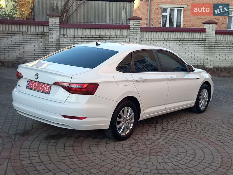 Седан Volkswagen Jetta 2018 в Львові фото 29 Седан Volkswagen Jetta 2018 в Львові