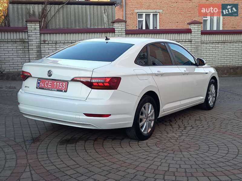 Седан Volkswagen Jetta 2018 в Львові фото 17 Седан Volkswagen Jetta 2018 в Львові
