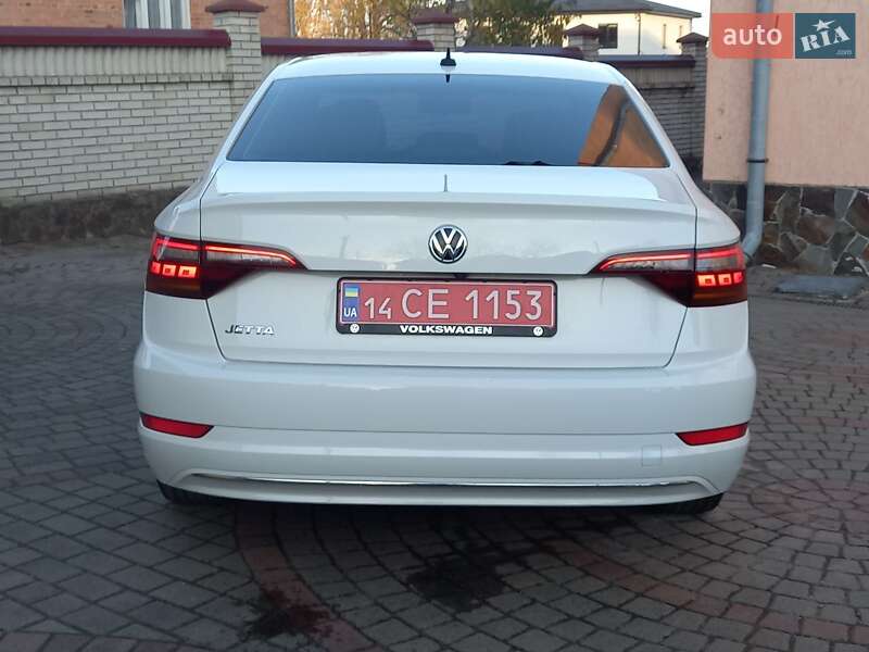 Седан Volkswagen Jetta 2018 в Львові фото 15 Седан Volkswagen Jetta 2018 в Львові