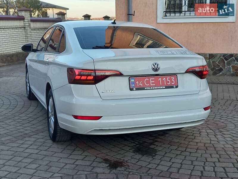 Седан Volkswagen Jetta 2018 в Львові фото 13 Седан Volkswagen Jetta 2018 в Львові